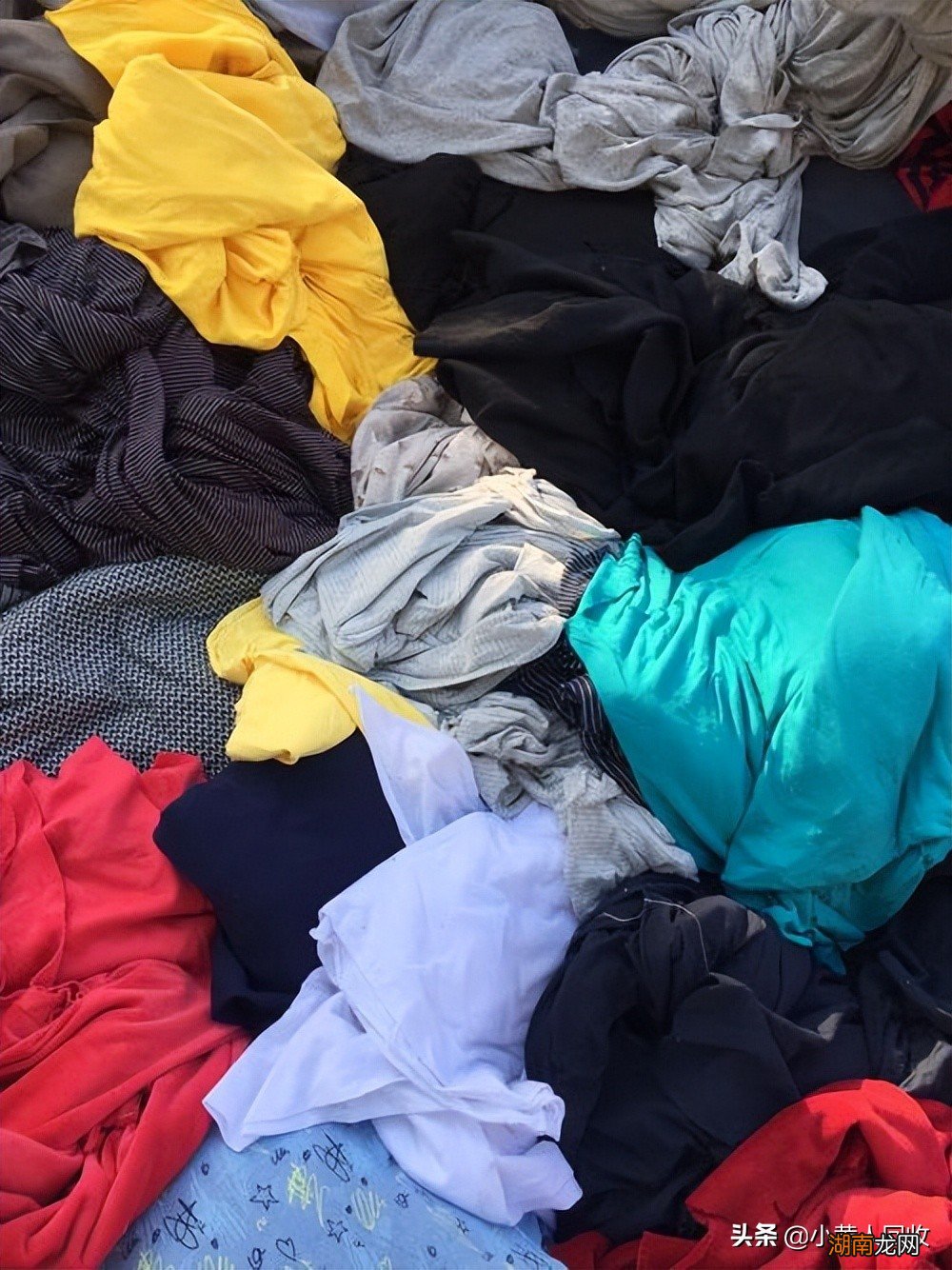 废旧衣服回收多少钱 废旧衣服回收厂家多少钱一斤