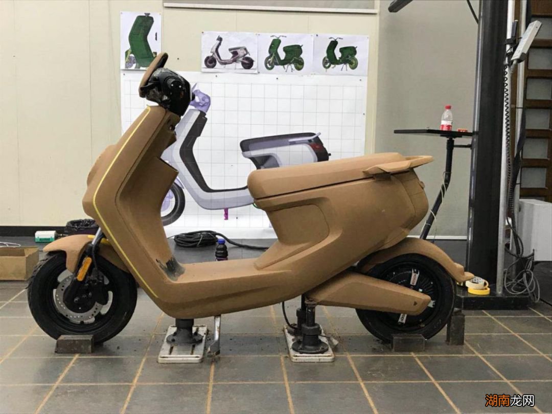 小牛电动车比别的车贵值得买吗 小牛电动车贵的原因