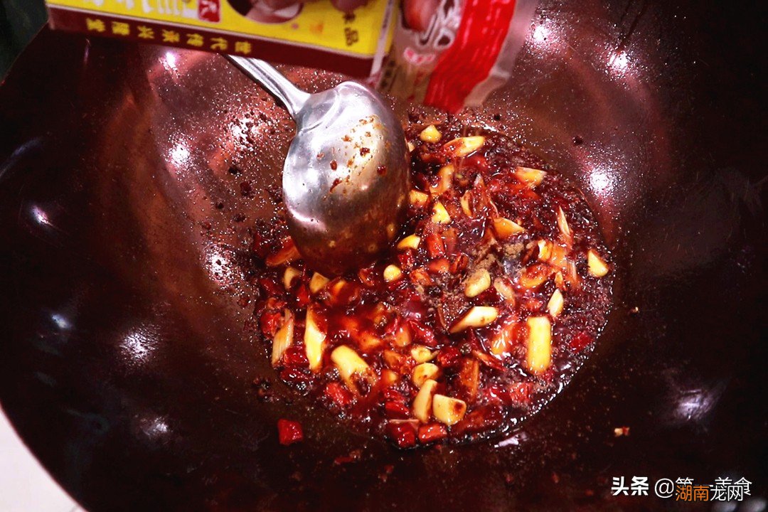 小龙虾虾黄是什么东西究竟能不能吃 虾黄是什么东西