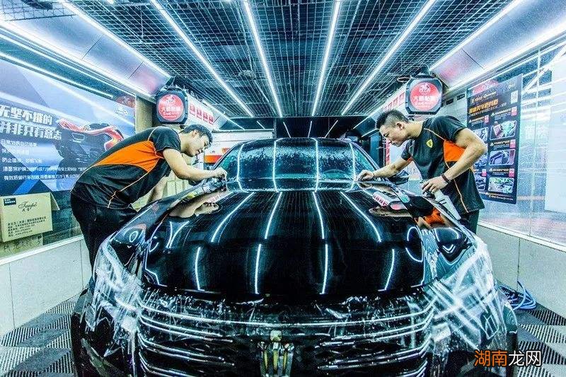 洗车的正确频率及注意事项 汽车三个月不洗车伤车漆吗