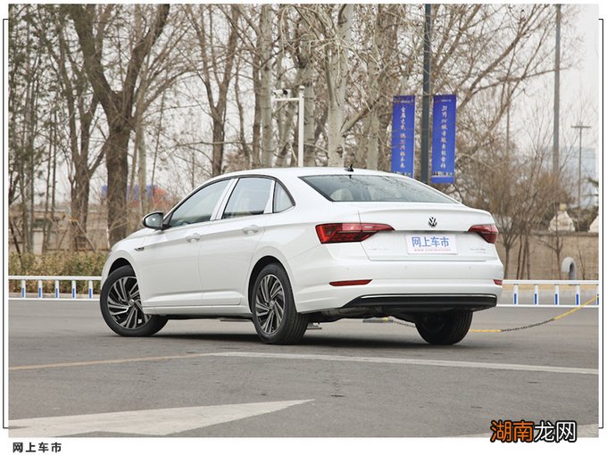 哪款车更值得买 丰田卡罗拉和速腾哪个车好一点