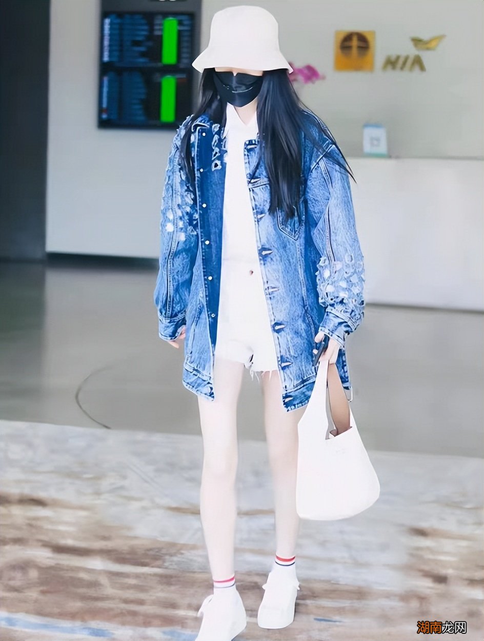 多种牛仔外套的搭配方案推荐 牛仔褂配什么裤子好看