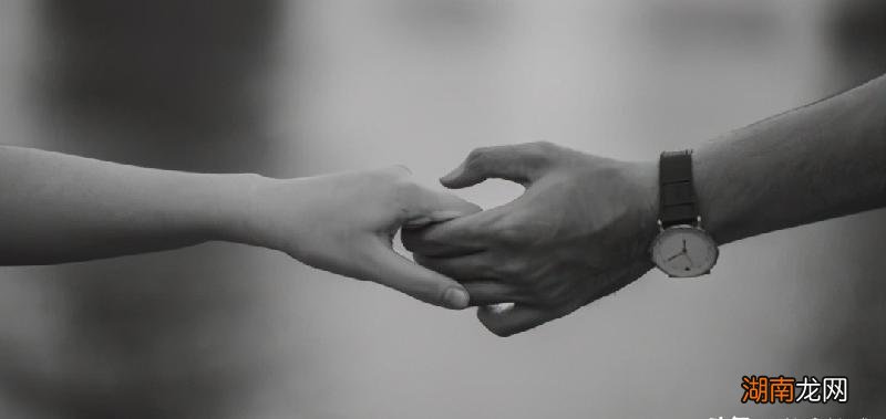 发现老公出轨了怎么做明智 感觉老公出轨怎么暗示提醒他