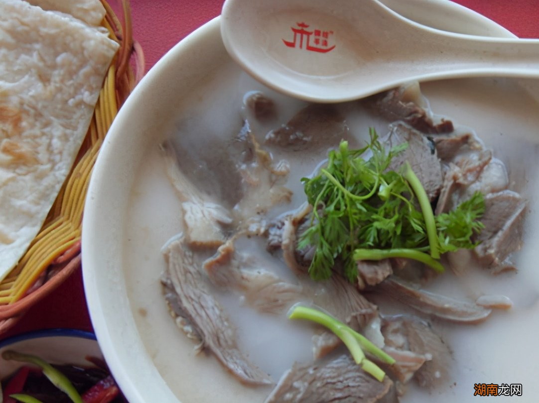 怎样才能去除羊肉里面的膻味 如何彻底去除羊肉膻味