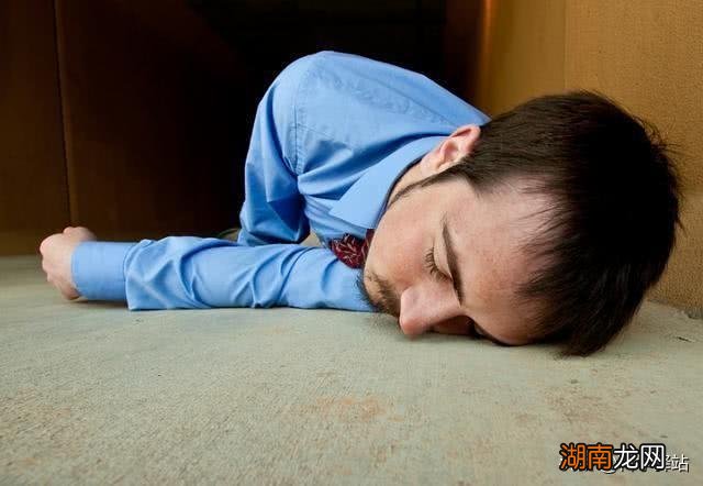 人如果一直不睡觉第几天会死 一个人多久不睡觉会死亡