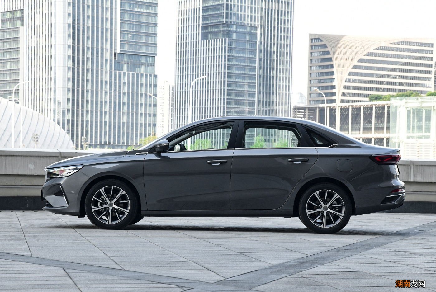 吉利帝豪汽车的优缺点值得买吗 吉利帝豪质量口碑怎么样