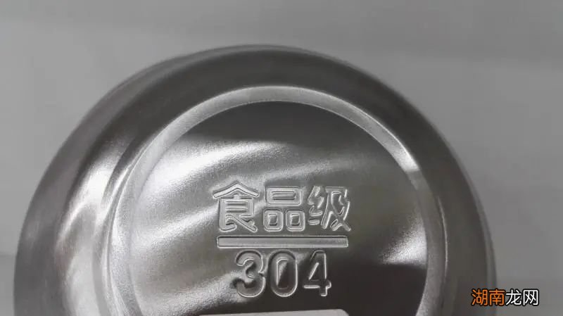 内胆选哪个保温效果好 保温杯316不锈钢和304哪个好