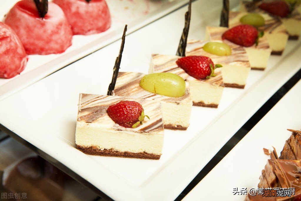 两者有什么不同，哪个好吃 淡乳脂奶油和动物奶油的区别