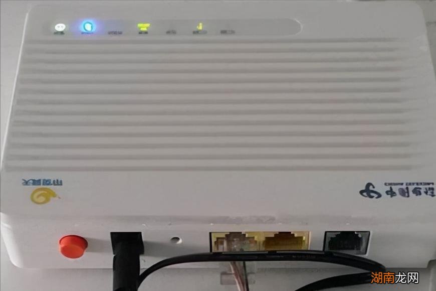 网络光信号闪红灯什么原因 光猫光信号一直闪红灯的原因