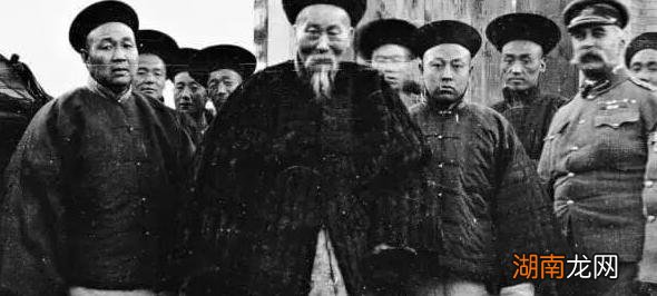 清朝李鸿章算多大职务级别 李鸿章现在相当于什么官职