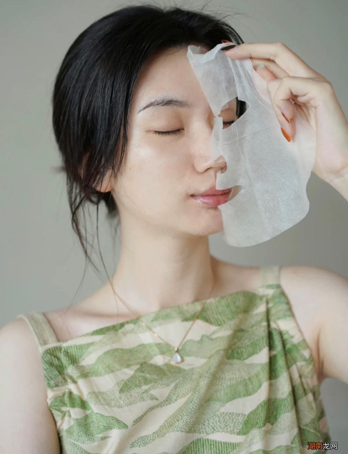 敷面膜的注意事项有哪些 正确使用面膜的步骤的方法