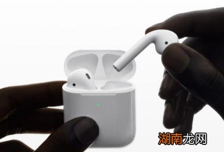 这两个字可以帮你在Apple Store上省下更换AirPods的钱