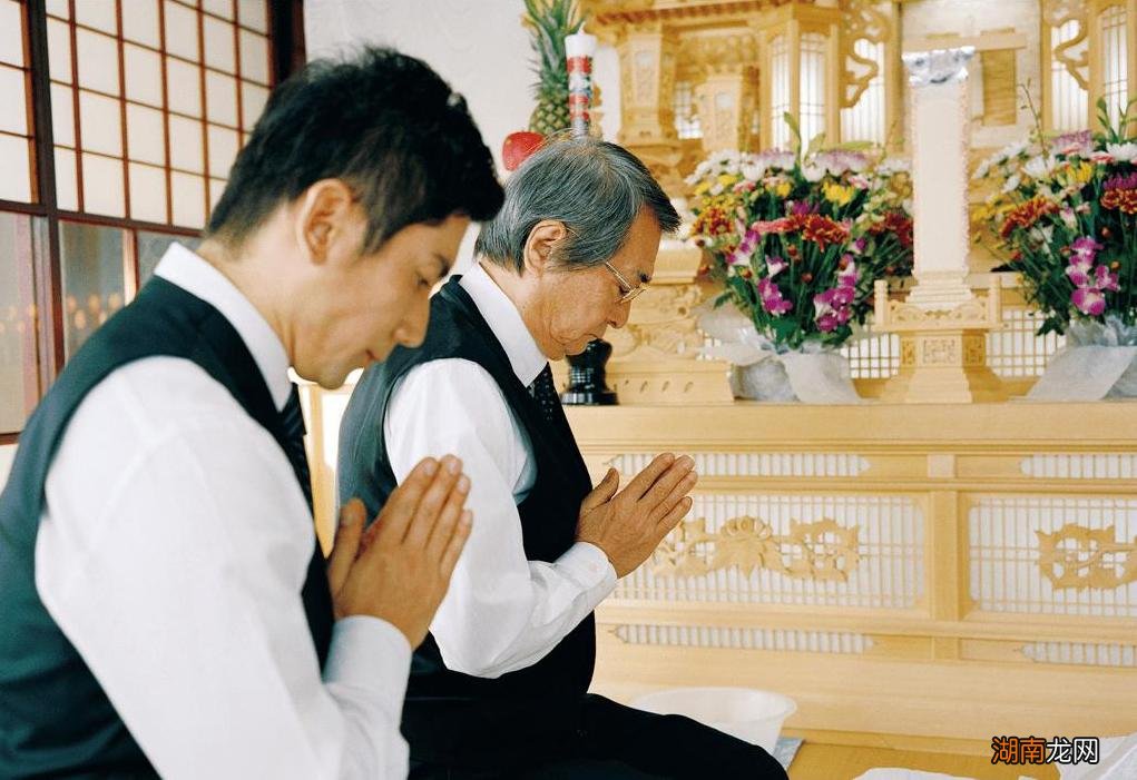 入殓师是一个怎样的职业 入殓师是做什么的工作