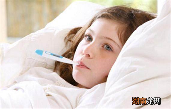 宝宝低烧和高烧哪个更危险 为什么低烧比高烧更可怕