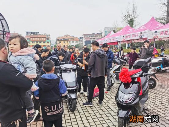 新电动车充电前记住这4点 电动车第一次充电多长时间最好