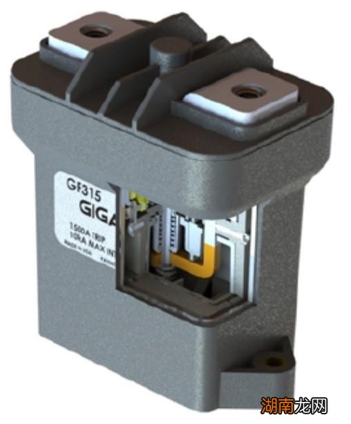 提高电动汽车电池性能与安全的创新应用