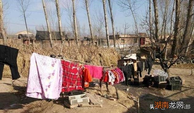 为什么半夜不可以在阳台上晾衣服 晚上晾衣服忌讳