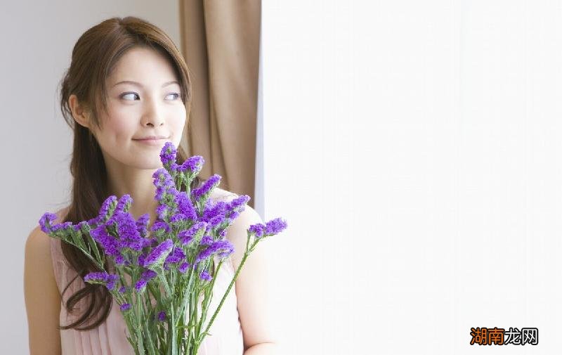 男人心中的白月光是指什么 男人的白月光是啥意思