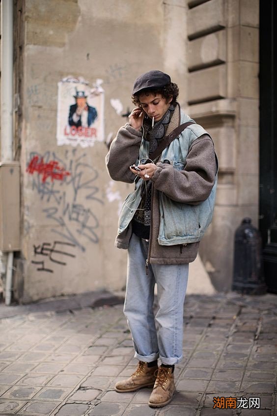 男生怎么穿搭叠穿衣服好看 男生穿搭潮流搭配技巧