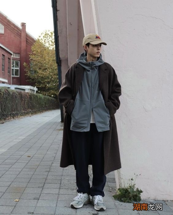 男生怎么穿搭叠穿衣服好看 男生穿搭潮流搭配技巧