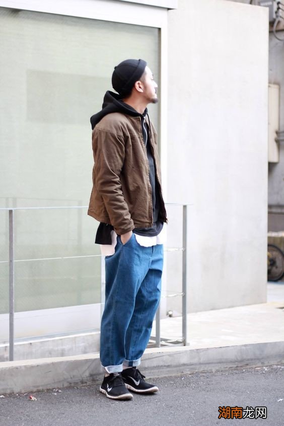 男生怎么穿搭叠穿衣服好看 男生穿搭潮流搭配技巧