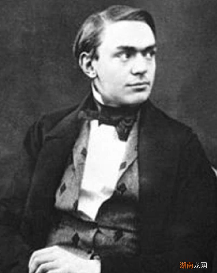 获得诺贝尔奖个人会得到多少奖金 诺贝尔奖金多少钱