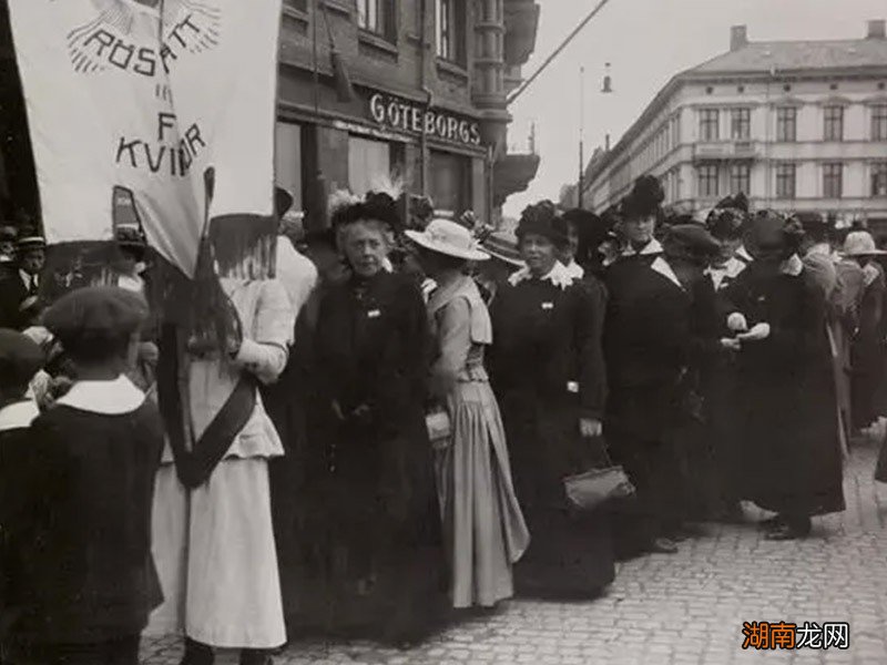 获得诺贝尔奖个人会得到多少奖金 诺贝尔奖金多少钱