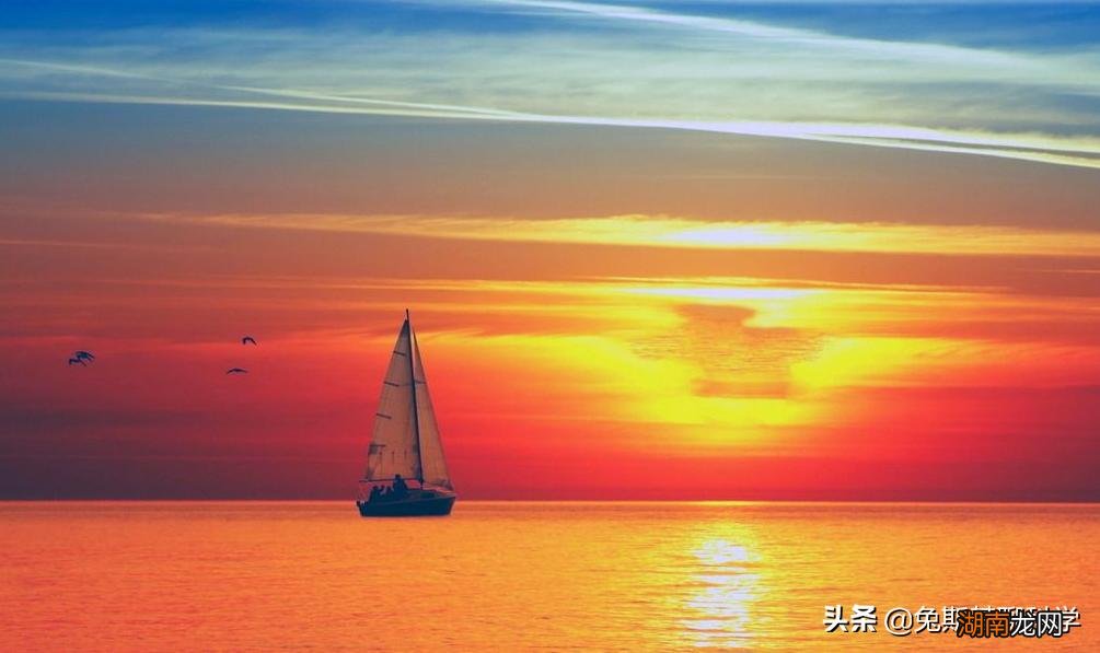 人类在外太空看地球是圆形的吗 地球为什么是圆的