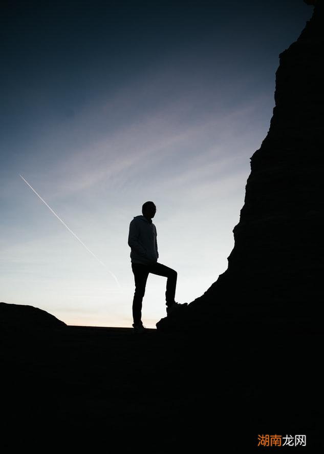 男人还喜欢前任女友的迹象 男人会重新爱上前任吗