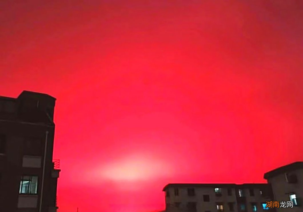红色月亮的产生原因是什么 月亮红色的是怎么回事