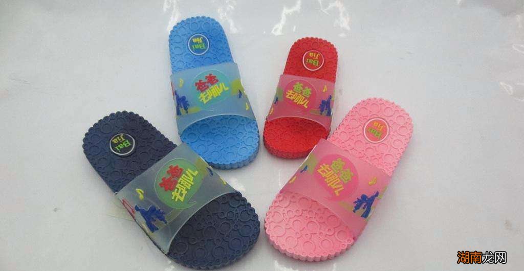 怎样洗凉拖鞋洗的最干净 拖鞋怎么洗才干净小妙招