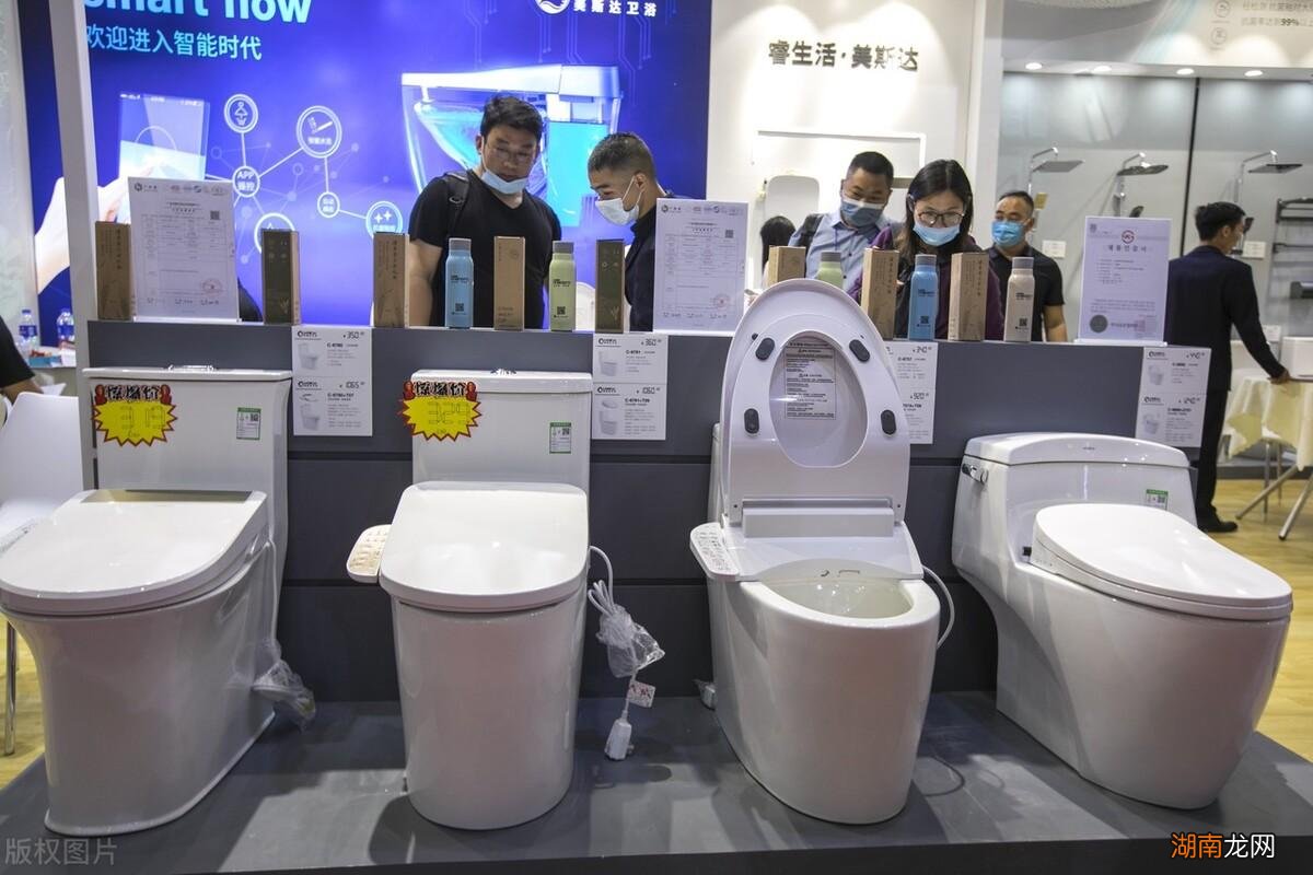安装智能马桶有什么好处和坏处 智能马桶的优点缺点