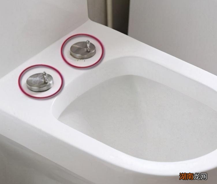 自己在家更换马桶盖不花冤枉钱 马桶盖坏了可以单独换吗