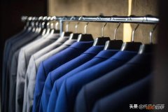 国内常见的服装尺码的对照表 中码是什么字母表示的