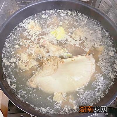 正宗常菜猪肚鸡制作方法及配料窍门 猪肚鸡是哪里的特色菜