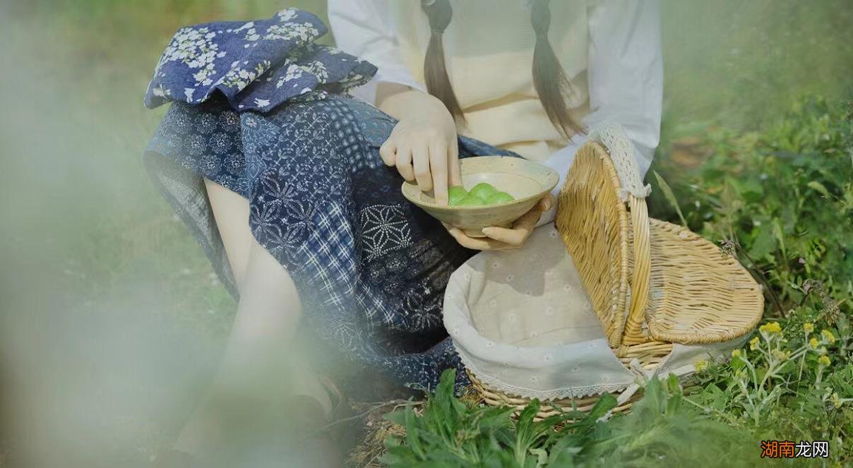 9个姿势拍出好看的写真照 怎么拍照片好看有高级感