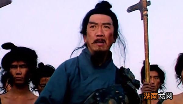 俘虏的人是谁并劝降了谁 关羽水淹七军擒获的将领是谁