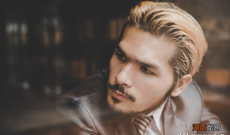 男人突然换头像的心理 男人换头像暗示什么意思