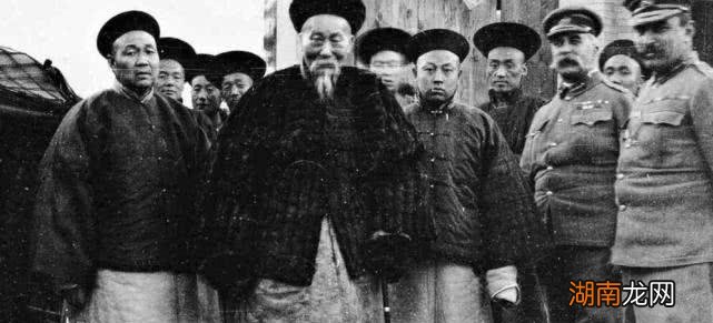 李鸿章功大于过还是过大于功 李鸿章的功过是非评价