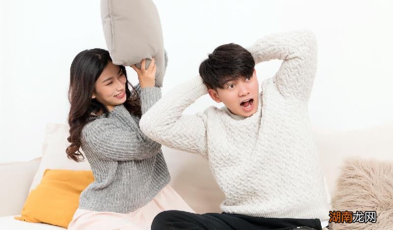 对象突然心情不好怎么办 女朋友心情不好怎么哄她开心