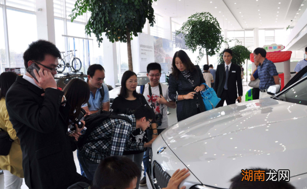 贷款和全款买车哪个更划算 买车全款好还是分期好