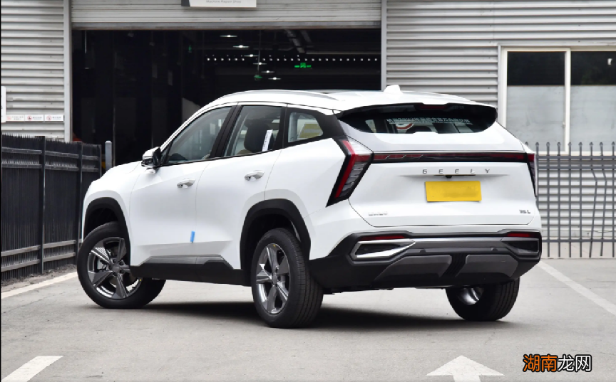 推荐这三款空间大油耗低 15万左右的车哪个性价比比较高