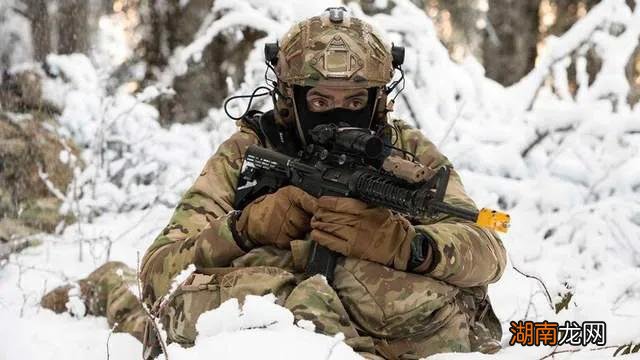 美国人正常身高变化趋势 美国人平均身高是多少