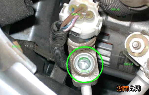 出风不制冷如何检修 汽车空调咯吱咯吱的响是怎么回事