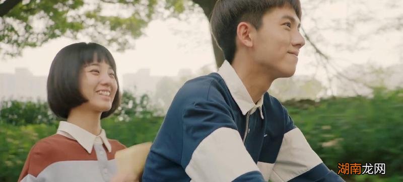 第一次谈恋爱感觉怪怪的 初恋是第一次谈恋爱吗