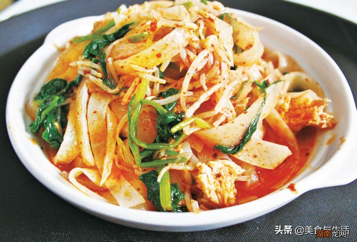 陕西臊子面的做法与配料 哨子面和臊子面的区别