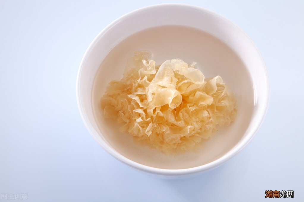 银耳可以泡一晚上第二天煮喝吗 银耳泡好第二天炖行吗