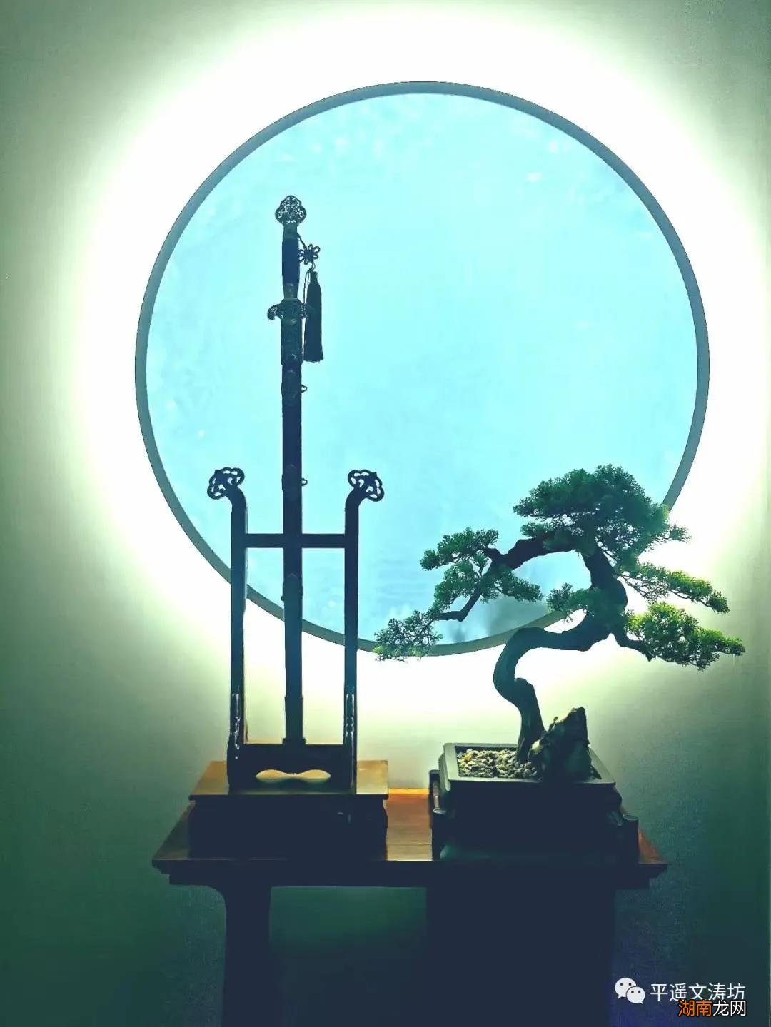 镇宅宝剑摆放在什么地方好 镇宅宝剑适合挂在家里图解