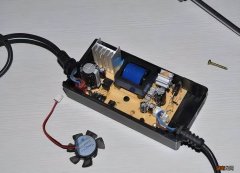 长期未用充不进电的原因 电动车充电显示绿灯充不上电