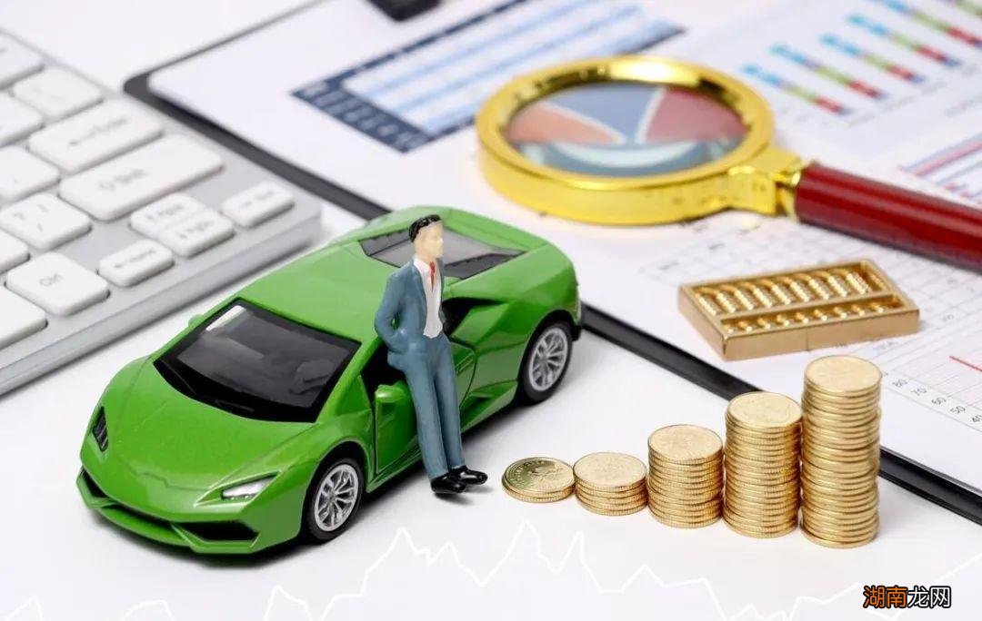 第一批新能源汽车开始换电池了 汽车换电瓶要多少钱